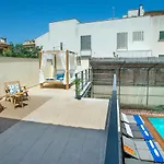 Owl Booking Villa Alvarez - Luxury Retreat In The Old Town